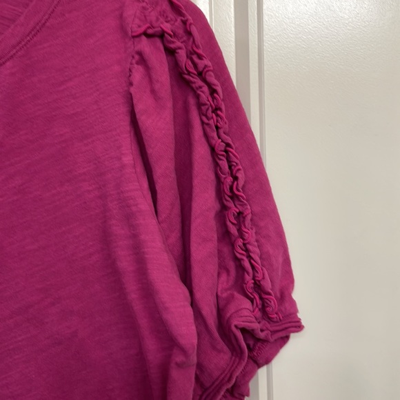 Maeve for Anthropologie | ruffle sleeve tee in fuchsia - Picture 4 of 5
